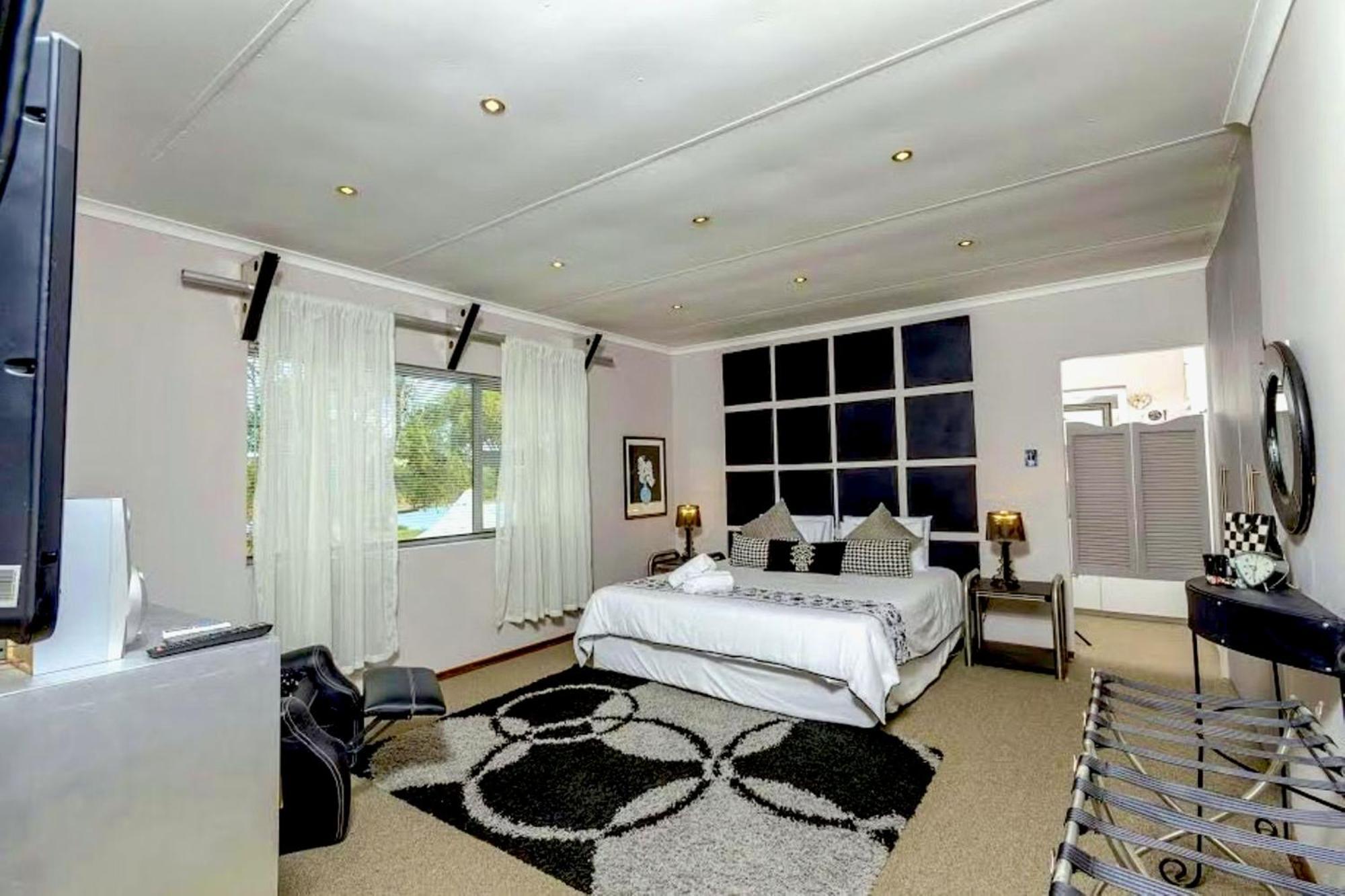 90 On Wellington Villa โคลเชสเตอร์ ภายนอก รูปภาพ